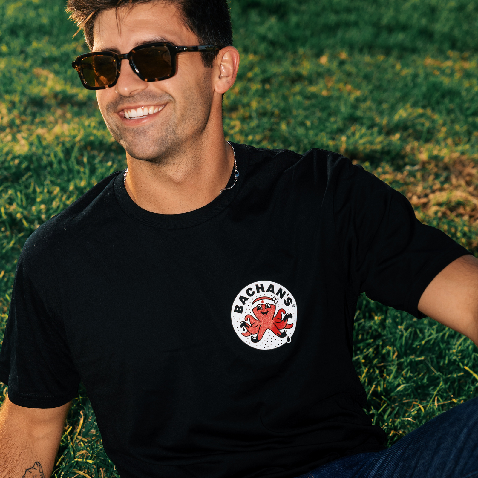Knuckles Tee W3